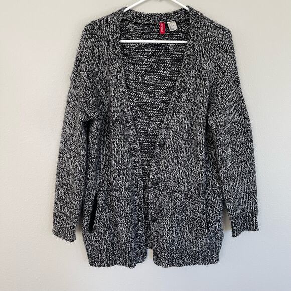 H&M Black White Knit Oversized Wool Blend Cardigan Sweater (S) - Picture 1 of 8